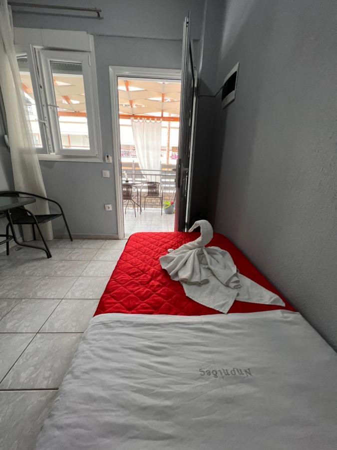 Niriides Rooms Nea Kallikrateia Esterno foto