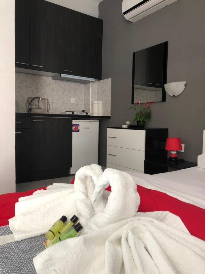 Niriides Rooms Nea Kallikrateia Esterno foto